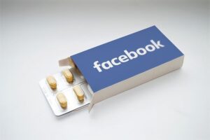 Free Facebook Social Media Addiction illustration and picture